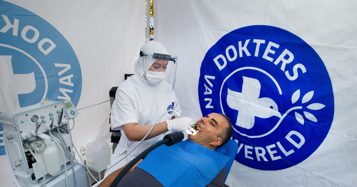 Dokters van de Wereld | Mondzorg in het basispakket dichtbij